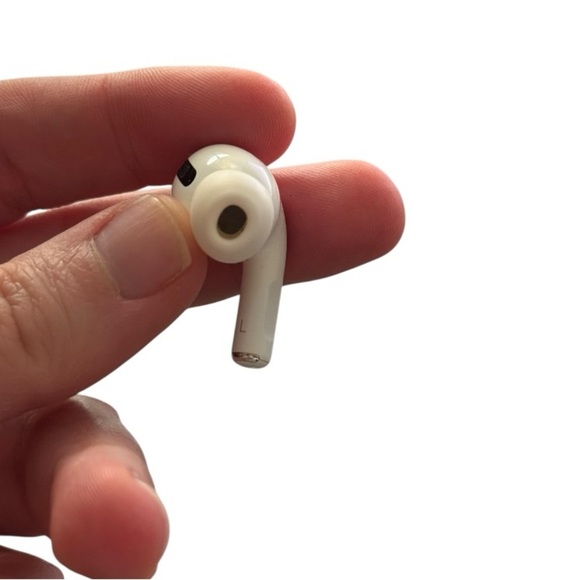 Apple AirPods Pro 1st Gen White Wireless Earbuds with Charging Case - Picture 4 of 6